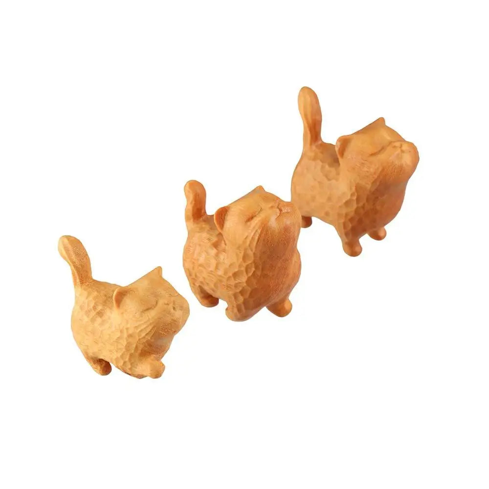Cat Ornament Hand-carved Wooden Cat Statue Cute Tiny Cat Sculpture Cartoon Exquisite Animal Figurine Home