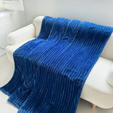 1 manta de rayas azules: manta gruesa, diseño moderno y simple, manta para la siesta de oficina para las cuatro estaciones, adecuada para cama o sofá.