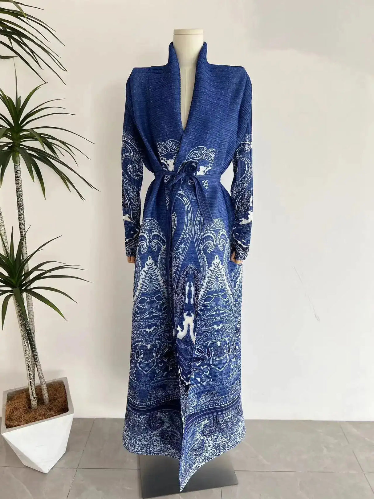 Autumn and Winter New Abaya Fashion Lapel Pleated Long Sleeved Cardigan Windbreaker Jacket Saudi Abayas for Women - Lootquake