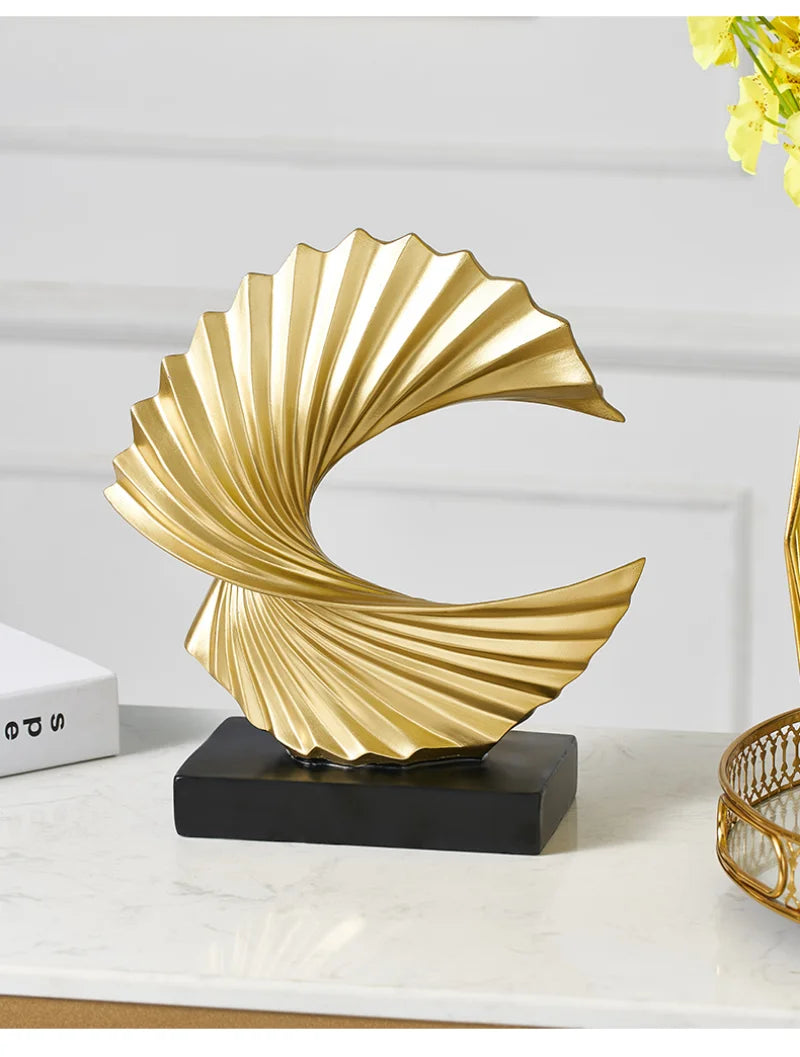 Decoration Sculpture Gold Modern Abstract Art Sculpture Resin Crafts Sculpture Ornaments Home Office Desk Decoration Accessories