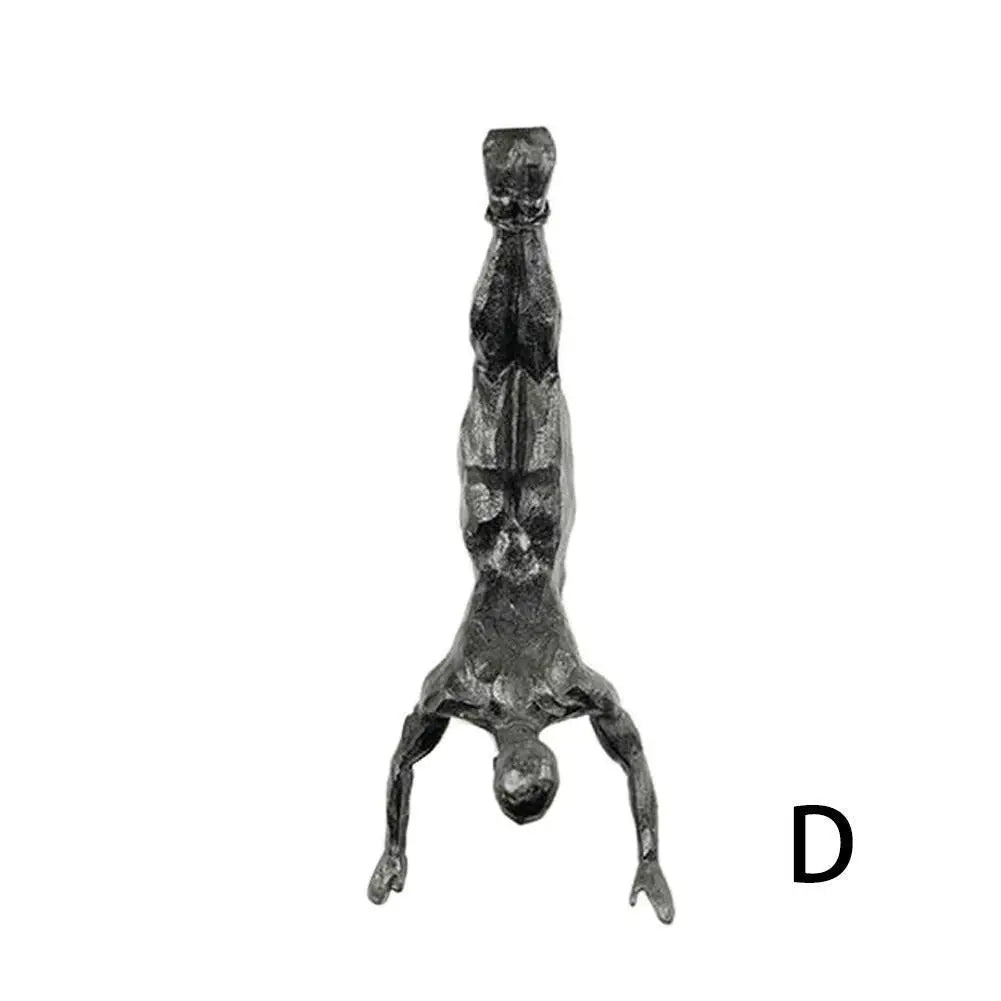 Escultura de resina de atleta moderna y sencilla para Navidad de 2024, escultura creativa de hombre escalador, escultura de pared acabada a mano para arte mural.