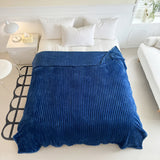 1 manta de rayas azules: manta gruesa, diseño moderno y simple, manta para la siesta de oficina para las cuatro estaciones, adecuada para cama o sofá.