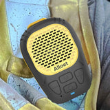 Altavoz Bluetooth portátil, inalámbrico, con clip magnético, resistente al agua, con correa para escuchar música y hacer llamadas con manos libres.