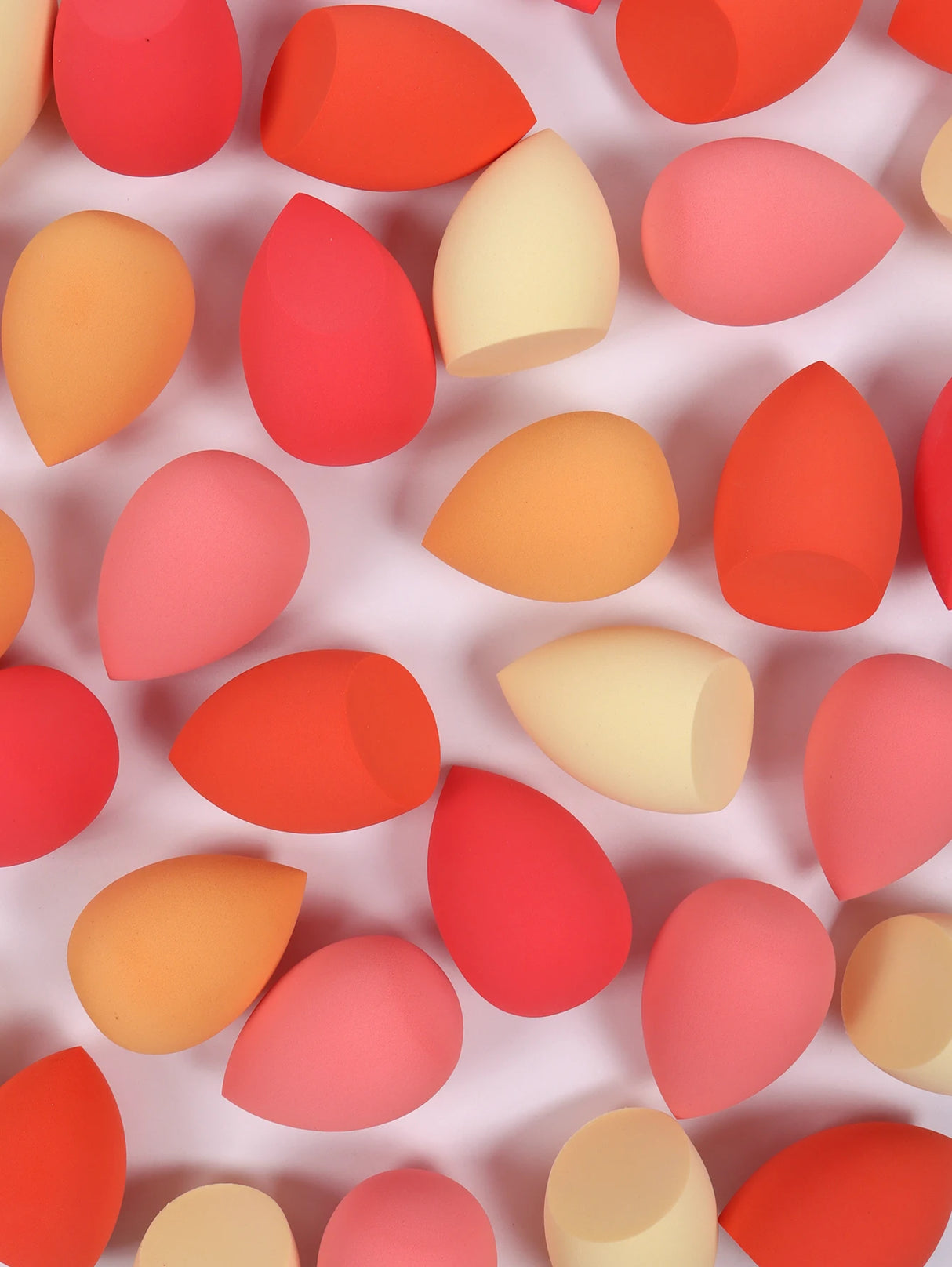 30 Beauty Eggs (Esponjas de Maquillaje) Esponja de Belleza Mixta para Base de Maquillaje, Líquida, en Crema y en Polvo Sin Impurezas, Multicolor C