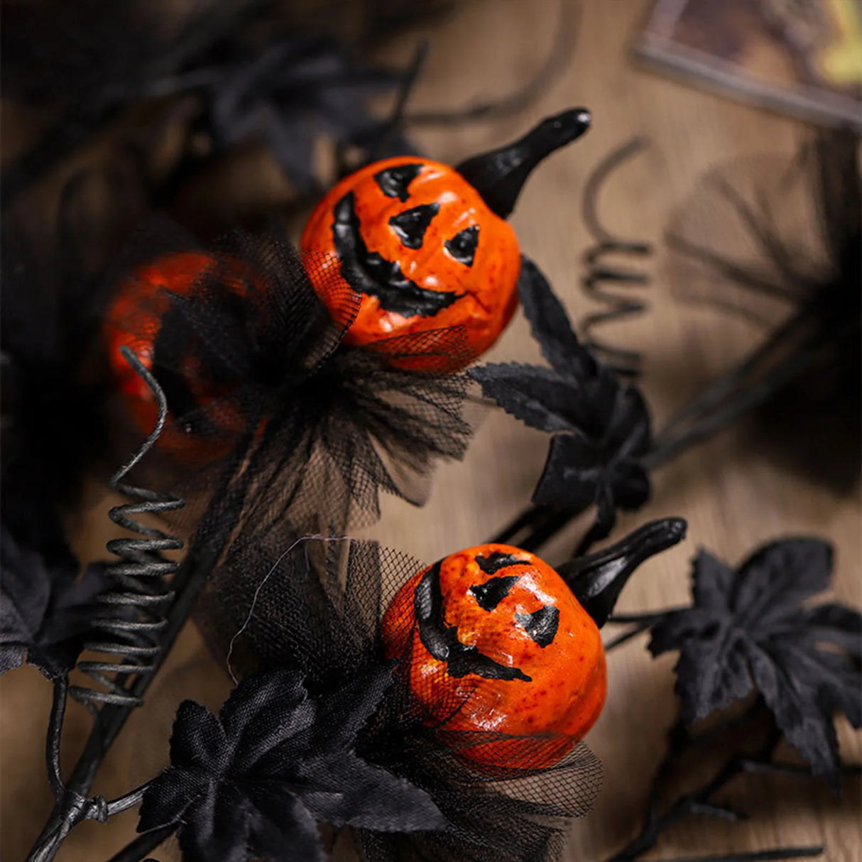 2025 Halloween Decoration Flower Black Terrifying Pumpkin Head Bouquet For Teapoy Dining Table Fireplace Home Party Decor Props