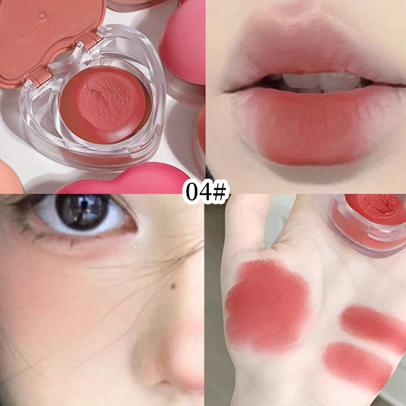 Bálsamo para labios y mejillas en forma de corazón de Gegebear: acabado mate suave y fino con delicados tonos rosados ​​para una apariencia ruborizada.