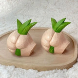 Home Decor Funny Grass Hand Statue Exquisite Artistic Holding Grass Sculpture Resin Hand Table Decor Unique Gift