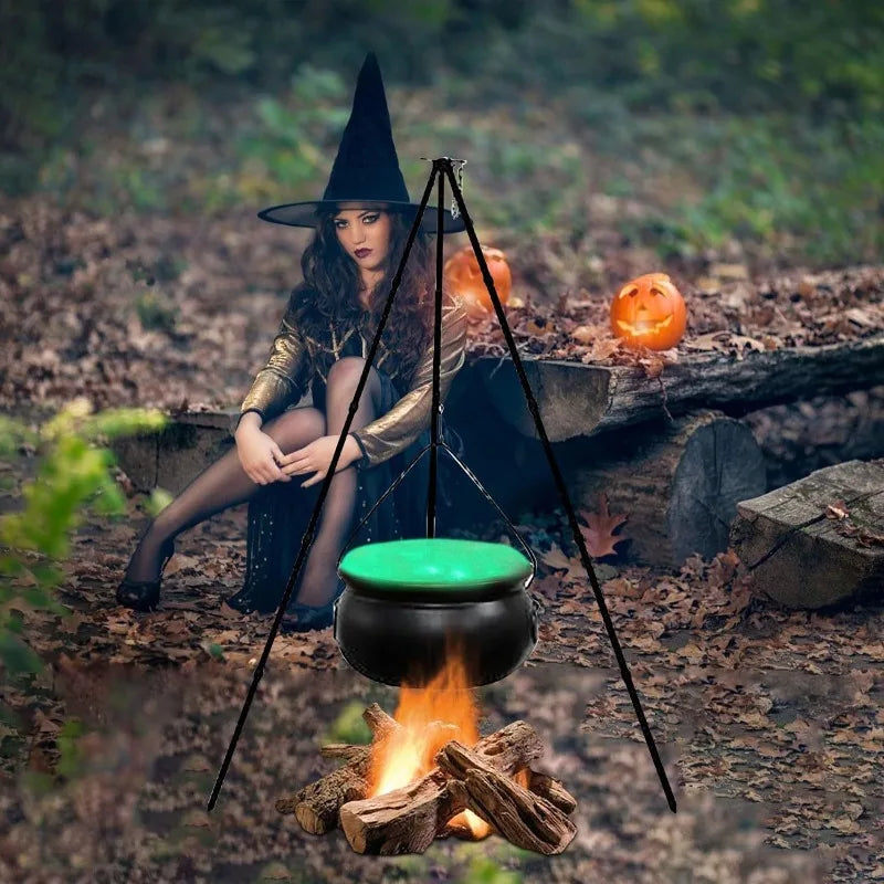 Décoration d'Halloween en plein air, grand chaudron de sorcière sur trépied avec lumières, seau à bonbons, feu de joie d'Halloween, décoration de fête de carnaval d'horreur