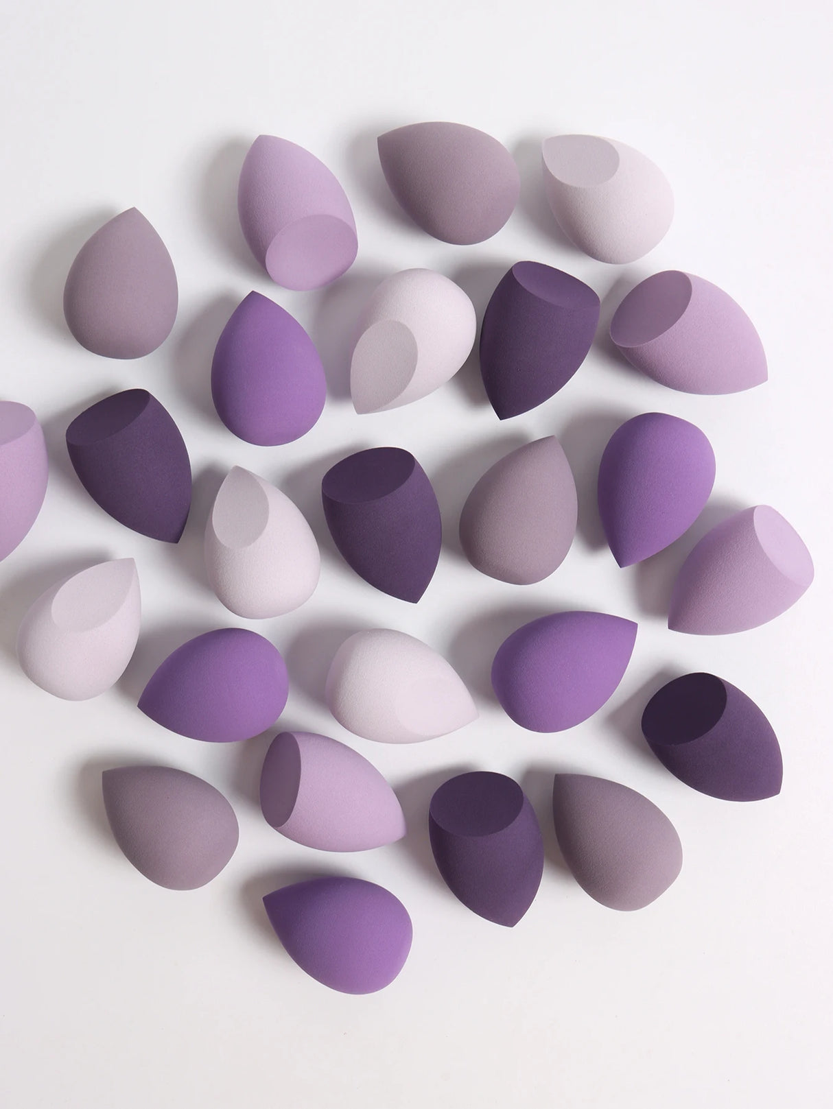 30 Beauty Eggs (Esponjas de Maquillaje) Esponja de Belleza Mixta para Base de Maquillaje, Líquida, en Crema y en Polvo Sin Impurezas, Multicolor C