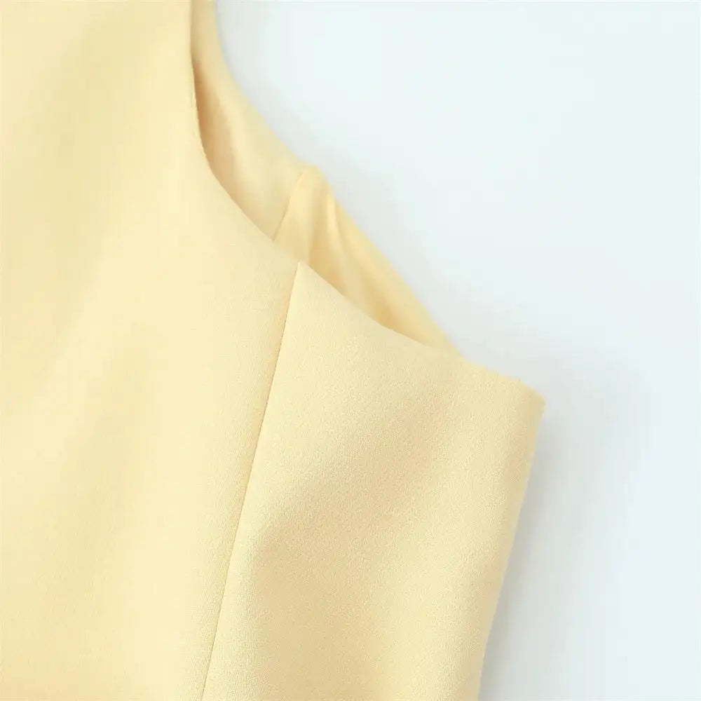 Kar&Otza 2024 new women's stylish dress with belt V-neck sleeveless top slim fit and slimming half skirt two-piece set - Lootquake