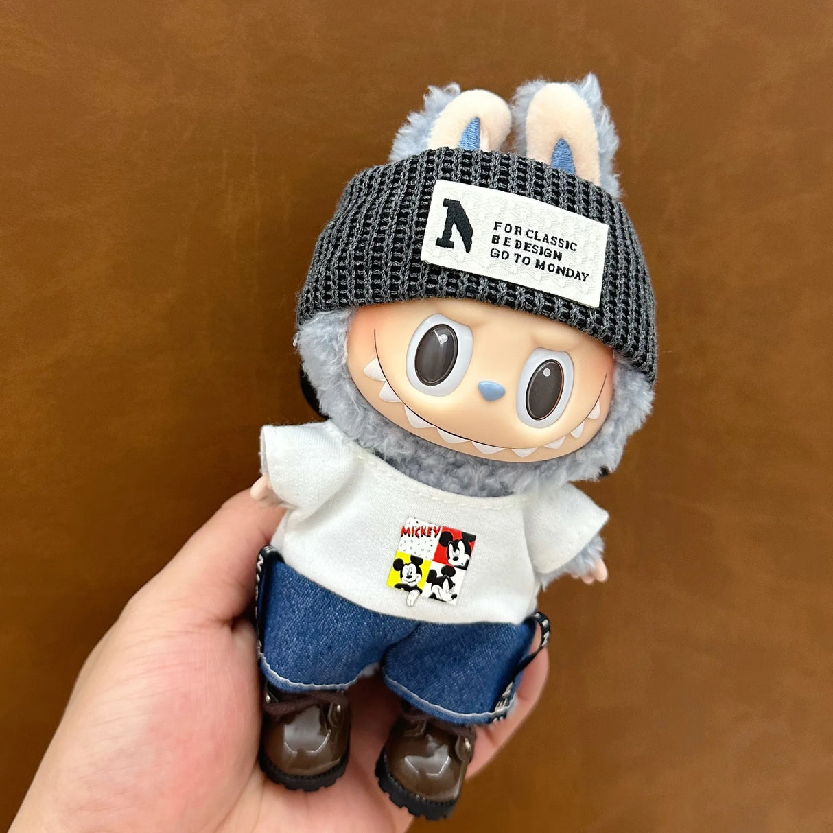 Ropa de bebé Labubu de 17 cm, conjunto de falda y caja ciega para muñecas Labubu, bonito juguete para vestir, regalo para festivales, regalo de cumpleaños, bonito regalo para fiestas.