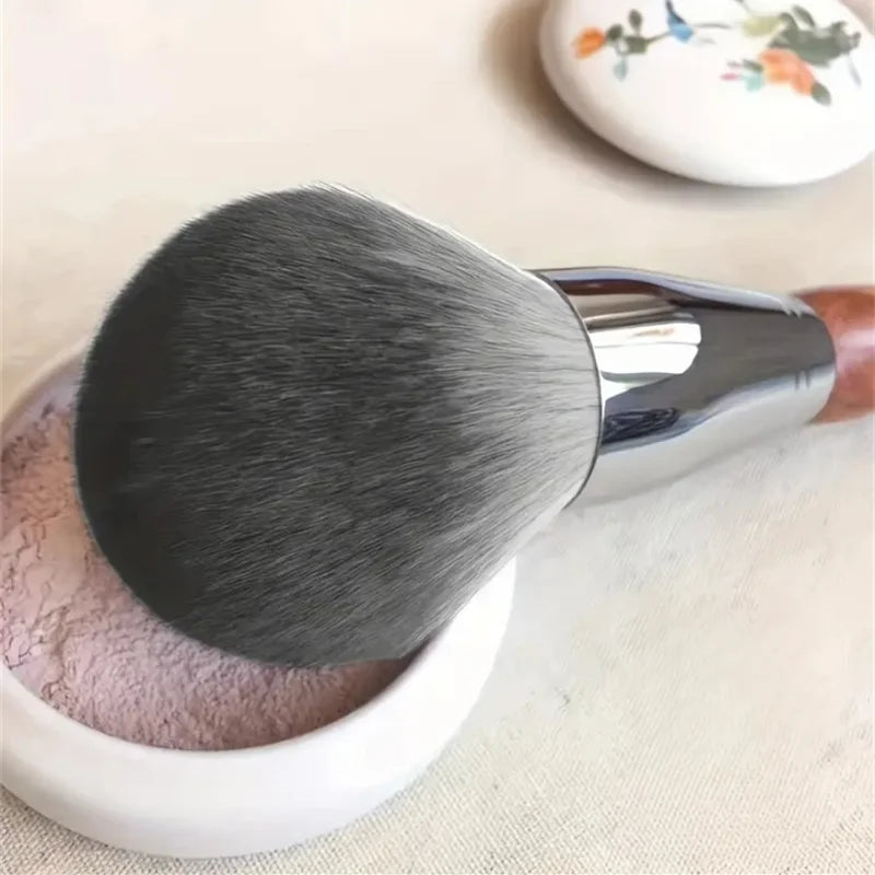 Loose Powder Brush Large Soft Nylon Bristles Round Powder Brushes Foundation Blush Brush Blush & Contour Makeup Cosmetic Brushes