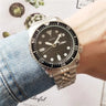 Reloj deportivo de cuarzo resistente al agua para hombre SEIKO, esfera multifuncional, manecillas y marcadores luminosos, correa de acero inoxidable o caucho.