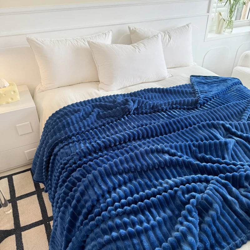 1 manta de rayas azules: manta gruesa, diseño moderno y simple, manta para la siesta de oficina para las cuatro estaciones, adecuada para cama o sofá.