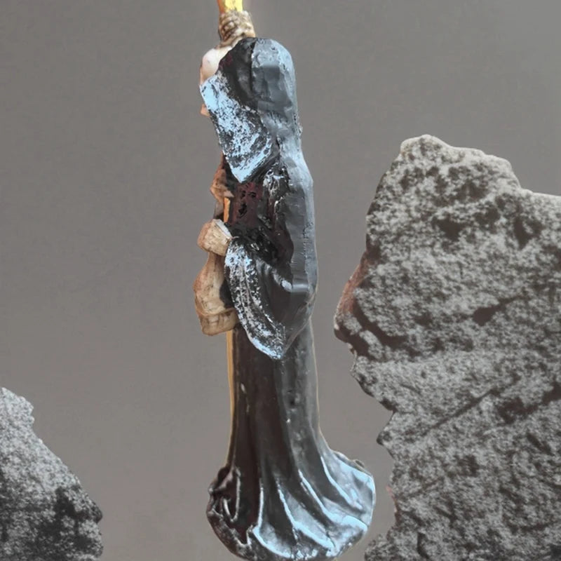 Statue de la Sainte Mort debout, figurine décorative de la Mort, Faucheuse tenant un crâne, statue d'autel pour Halloween