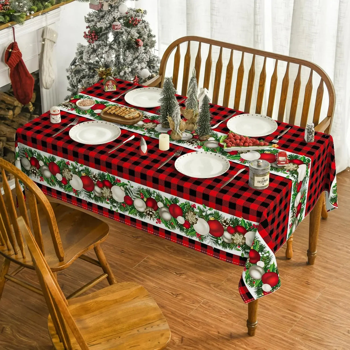 Décorations de boules de Noël, nappe rectangulaire à carreaux de buffle rouge, décoration de salle à manger, nappe réutilisable, décorations de fête de Noël