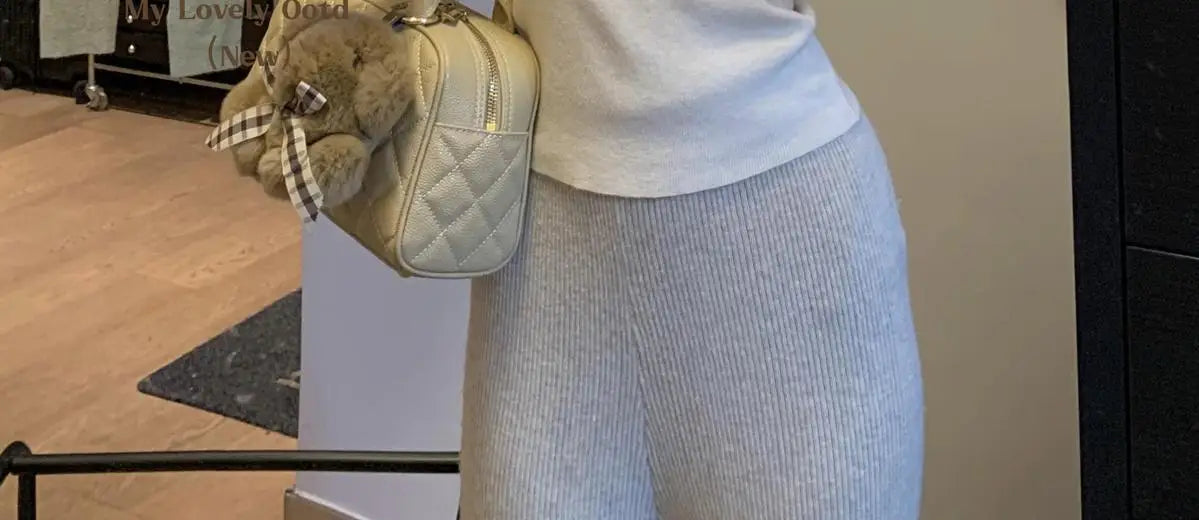Suéteres de manga larga para mujer, camisetas ajustadas de cuello cuadrado, tops de cuello bajo de alta gama para otoño e invierno, 2025