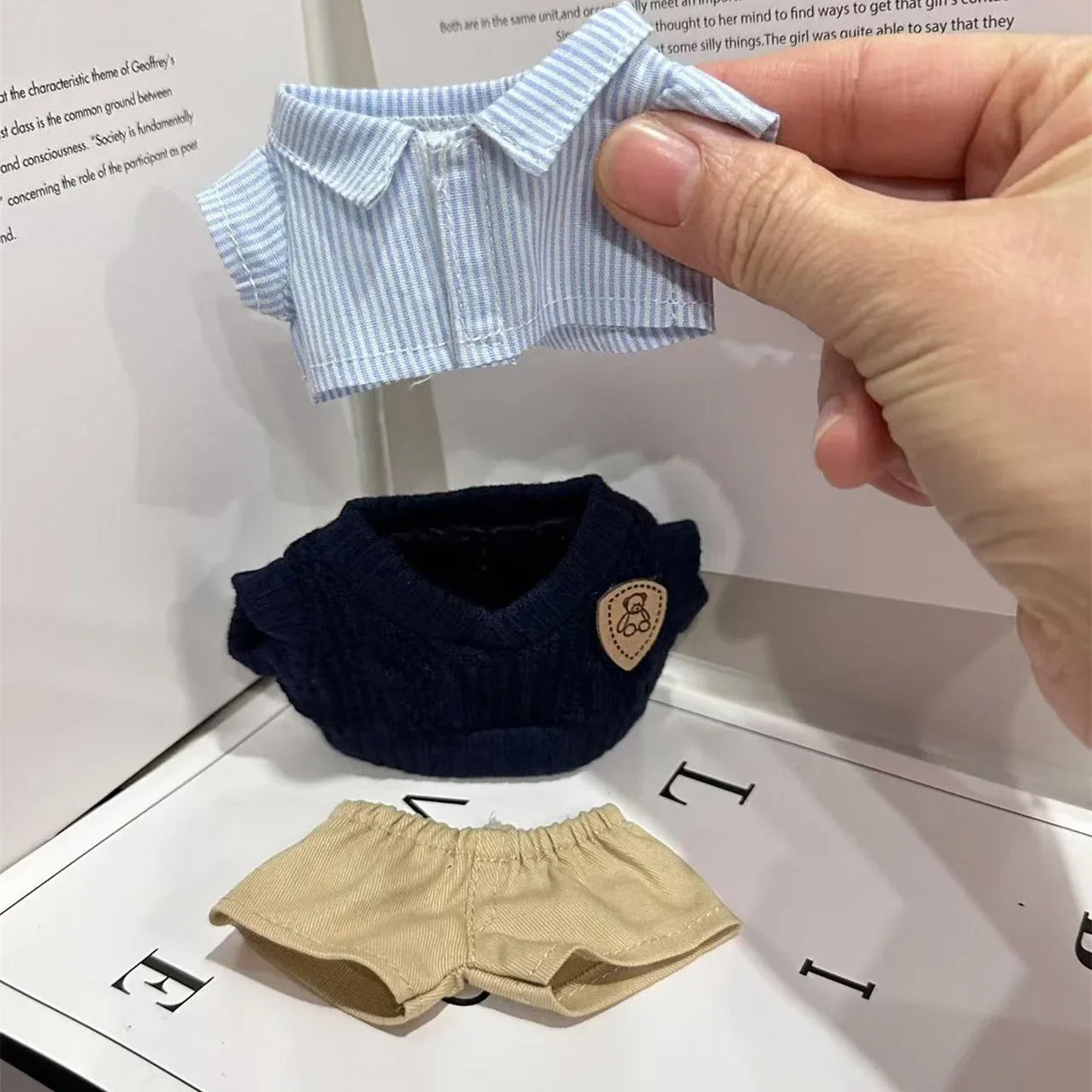 Labubu 17 cm Vêtements Tenue Accessoires pour Poupées Monstres Vêtements Enfant Cadeau Chemise Pull Pantalon Chaussures Uniformes Étudiants