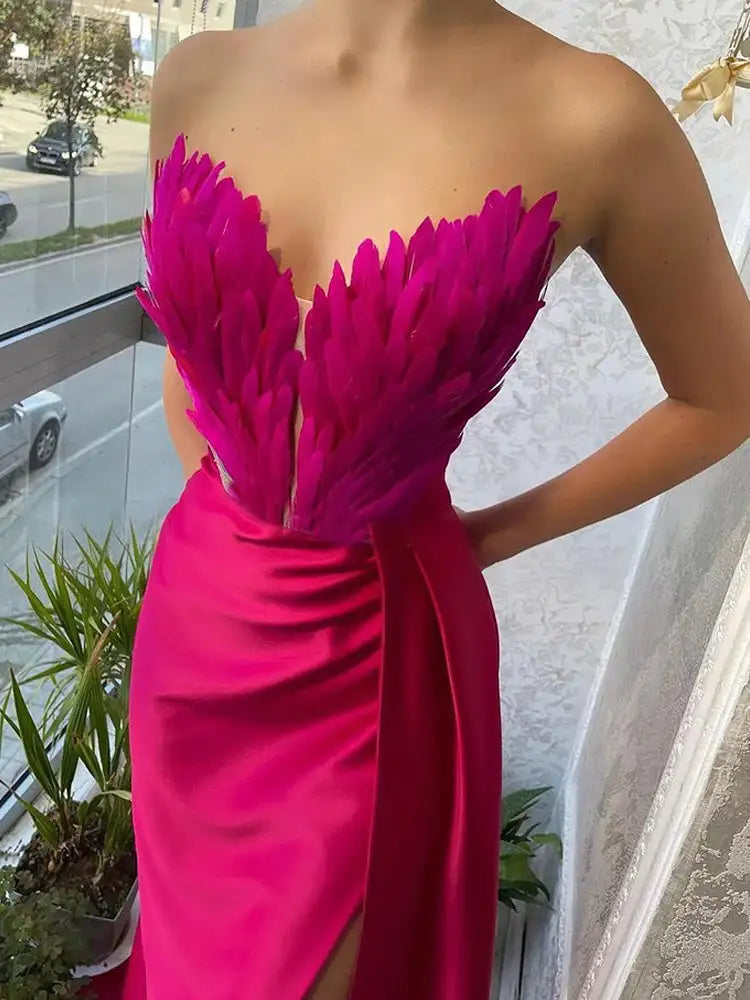 Vestido de plumas de ángel blanco, diseño de lujo, para mujer, con hombros descubiertos, elegante, largo, para Halloween, Navidad, fiesta, noche, boda.