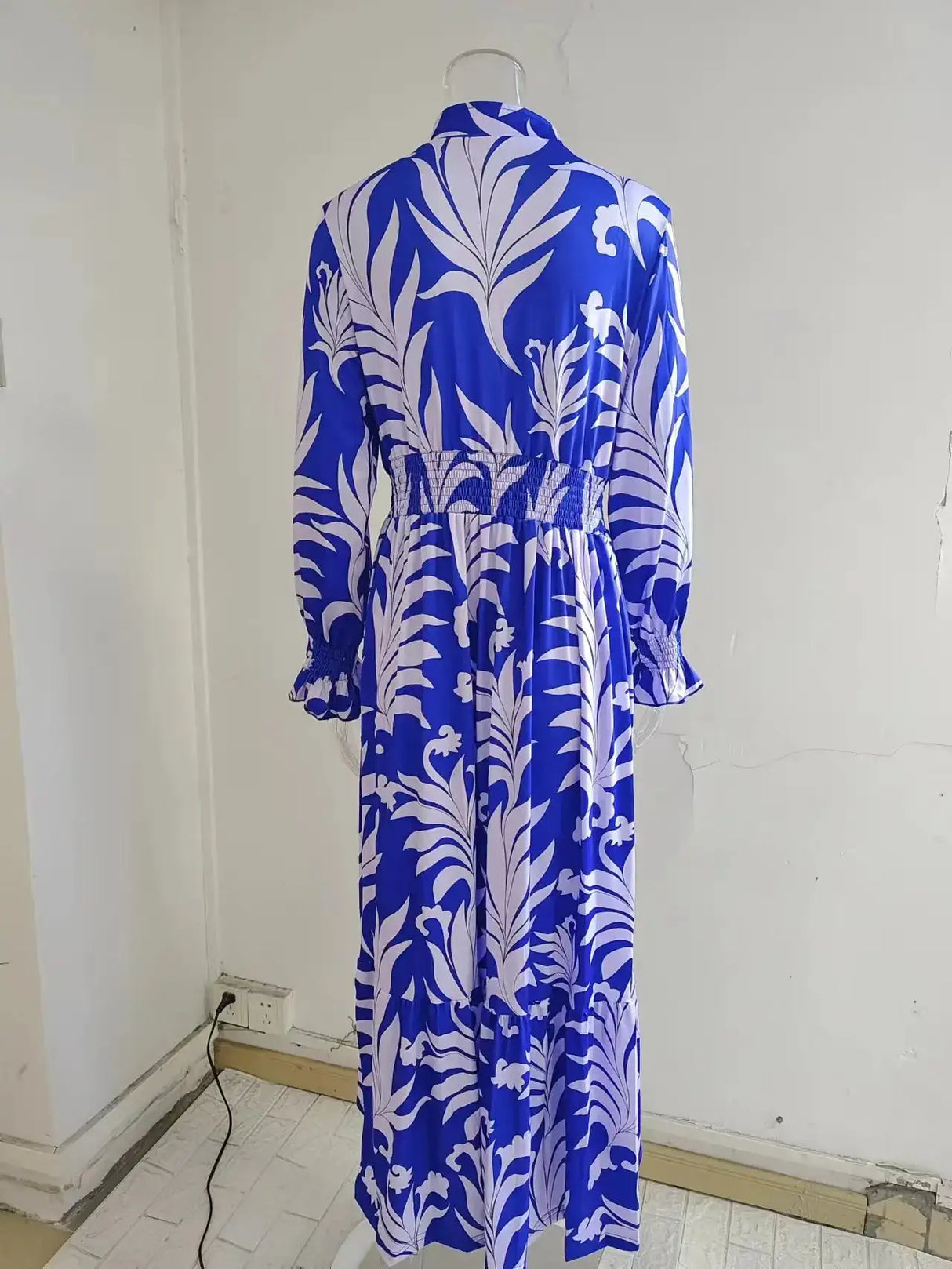 Europe And America Cross Border Autumn/Winter New Long Dress with Waist Pullover And Bohemian Print Long Sleeve Large Swing - Lootquake