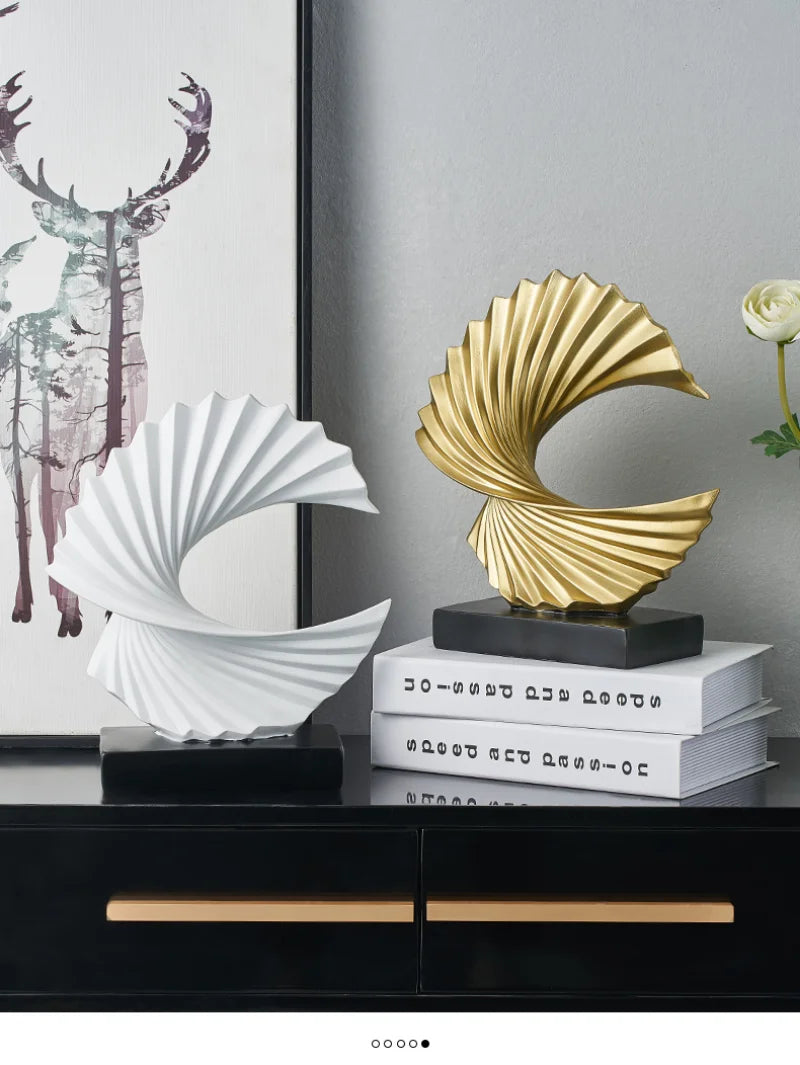 Decoration Sculpture Gold Modern Abstract Art Sculpture Resin Crafts Sculpture Ornaments Home Office Desk Decoration Accessories