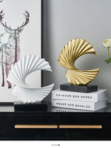 Decoration Sculpture Gold Modern Abstract Art Sculpture Resin Crafts Sculpture Ornaments Home Office Desk Decoration Accessories