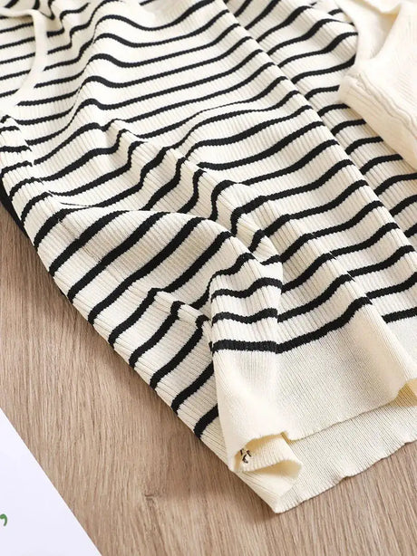 Top Women's loose-fitting striped, spicy Casual Sleeveless Top with round neckline and off-the-shoulder outdoor tank top, summer - Lootquake