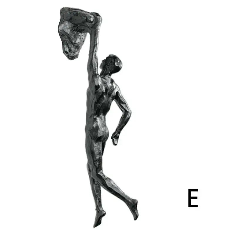 Escultura de resina de atleta moderna y sencilla para Navidad de 2024, escultura creativa de hombre escalador, escultura de pared acabada a mano para arte mural.