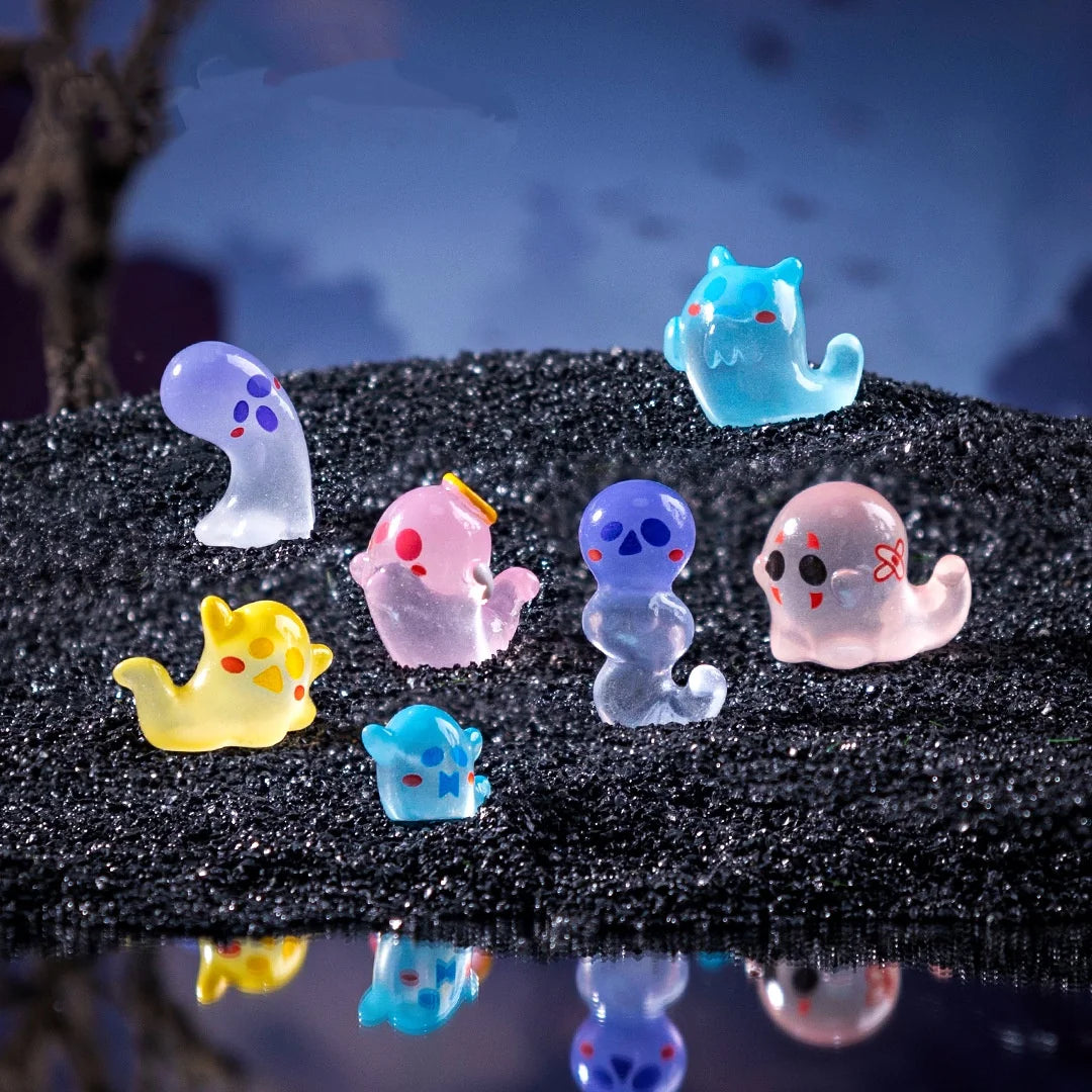 Cute Halloween Mini Luminous Ghost Miniature Landscape Ornaments Resin Diy Home Decorations Desktop Decor Crafts Party Gifts