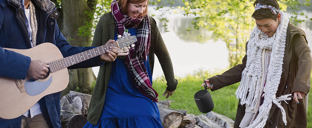 Altavoces Bluetooth, Altavoces Portátiles de 15 W Bluetooth Inalámbricos V5.3 con Sonido Estéreo, Extra Bass Activo, Resistente al Agua IPX7