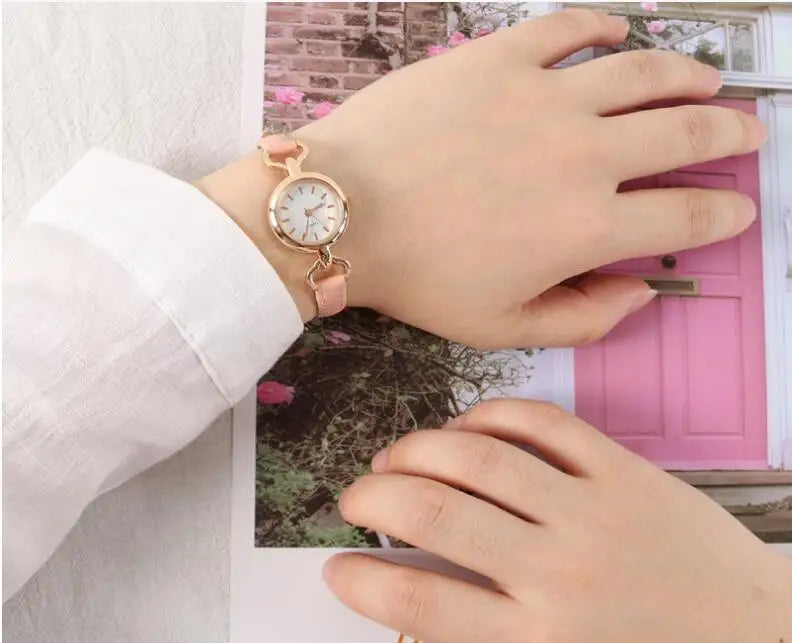 Foreign trade popular small round watch girls quartz watch fashion gifts bracelet type - Lootquake