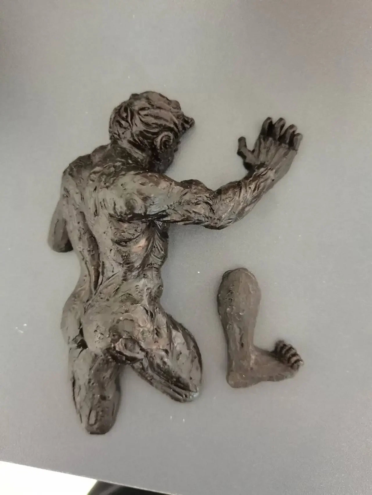 Home Decor Wall Art Wall Man Sculpture Statue Living Room Wall Decoration Resin Handicraft Pendant Home Accessories