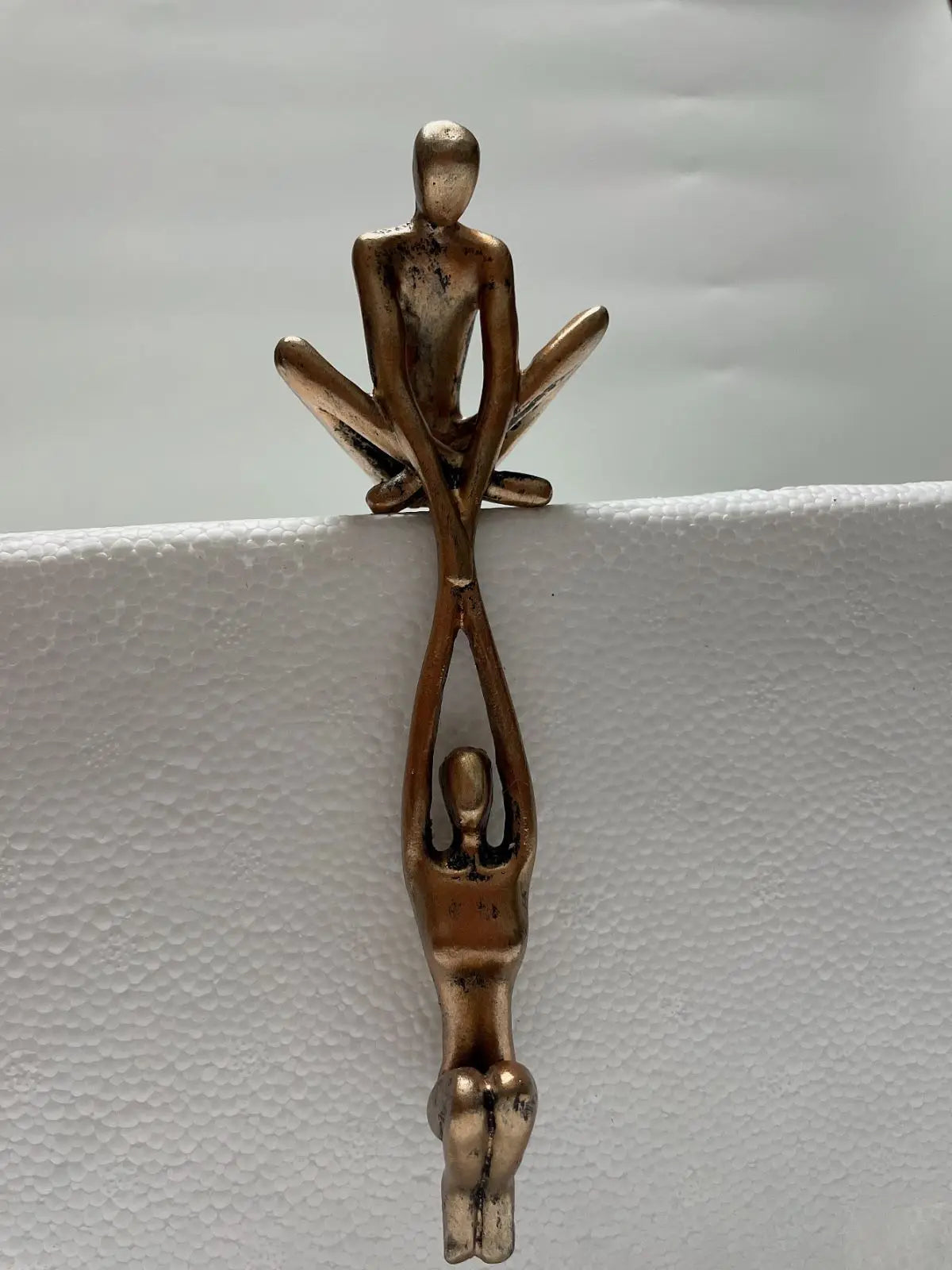 Man Lifting Woman Figurine Art Statue Lover Sculpture Ornament Home Desktop Decor Dancing Couple Sculpture Art Creative Artwork