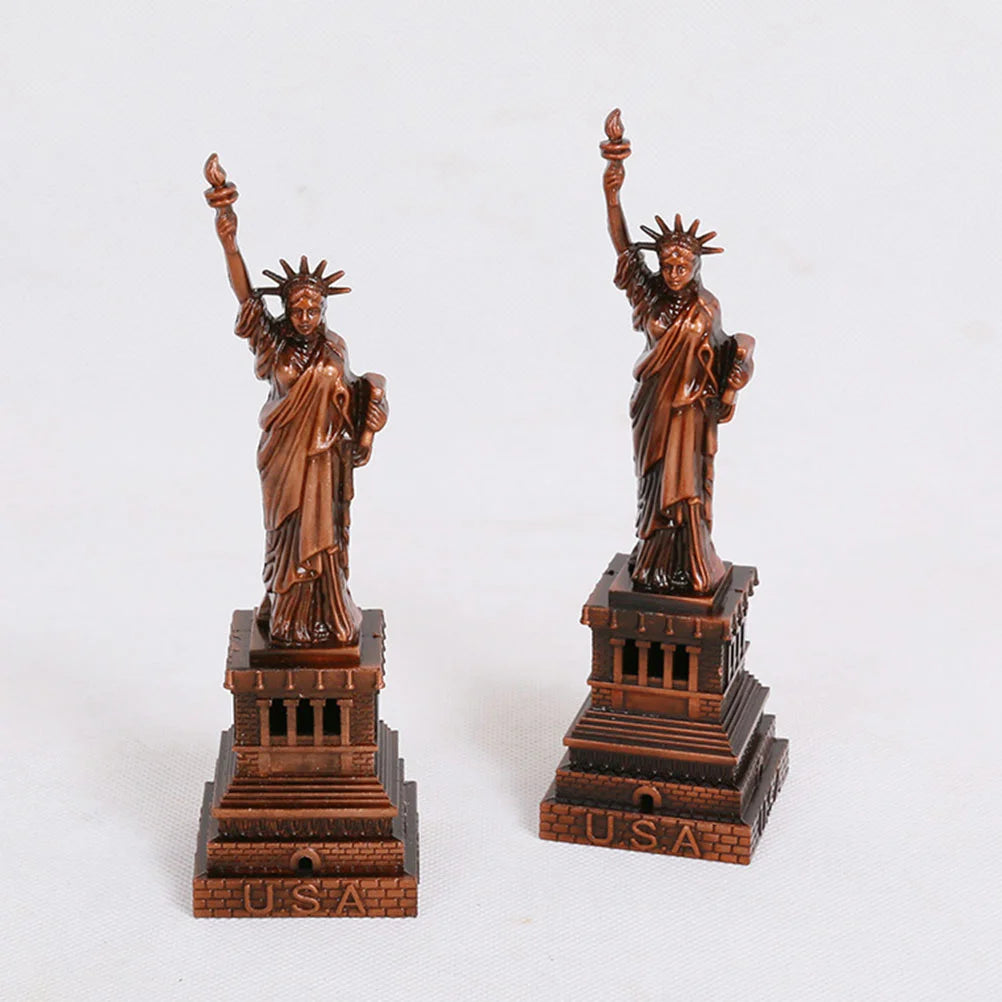 Statue of Gift Choice Craft Lighthouse Gifts Desktop for Office Home Decor Metal Ornament Garden Figurine The