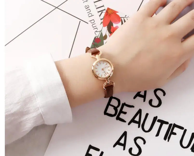 Foreign trade popular small round watch girls quartz watch fashion gifts bracelet type - Lootquake