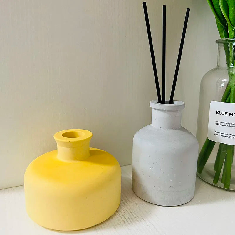 Abstract Human Sculpture Vase Silicone Aromatherapy Stick Container Plaster Mold Dried Flower Striped Vase Concrete Molds