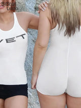 Mono corto informal auténtico para mujer, popular en verano de 2024, con tirantes, escote bajo y espalda descubierta, sin mangas, ideal para combinar con pantalones cortos.