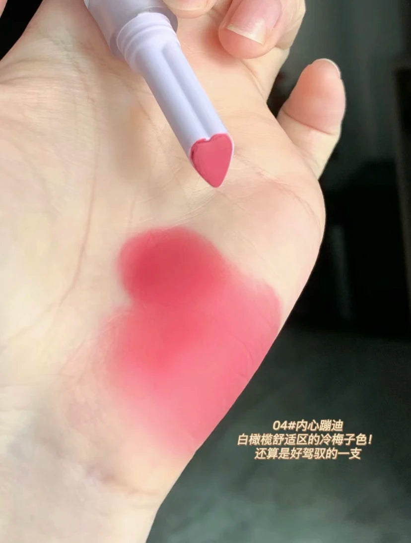 Flortte Wackky Lipstick Love Solid Labial Mucus Moisturizer Velvet Foggy Surface Long Lasting Lovely Girl