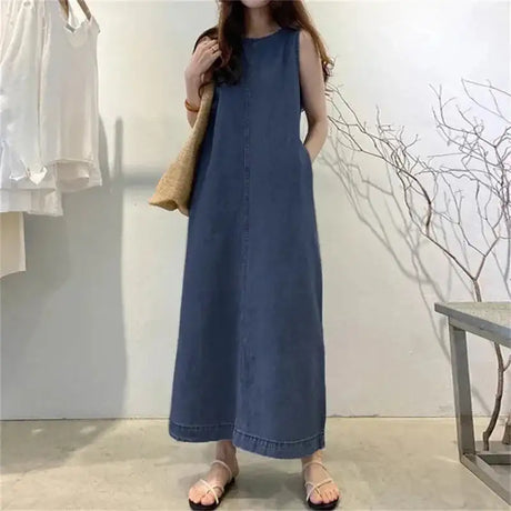 Women's Sleeveless Denim Long Dress Fashionable Round Neck Sleeveless Pocket Denim Skirt Loose Vest Denim Long Dress - Lootquake