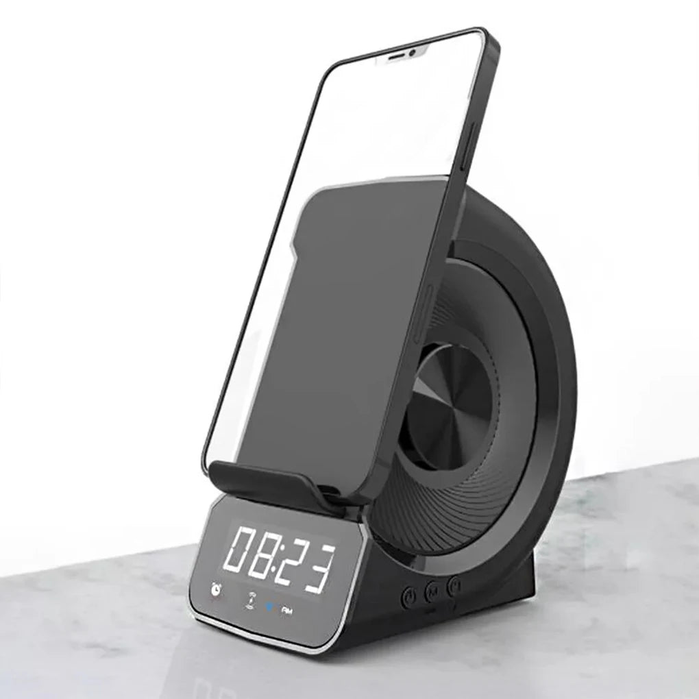 Altavoz Bluetooth inalámbrico 3 en 1, altavoz portátil de moda para exteriores con pantalla LED, despertador y cargador rápido.