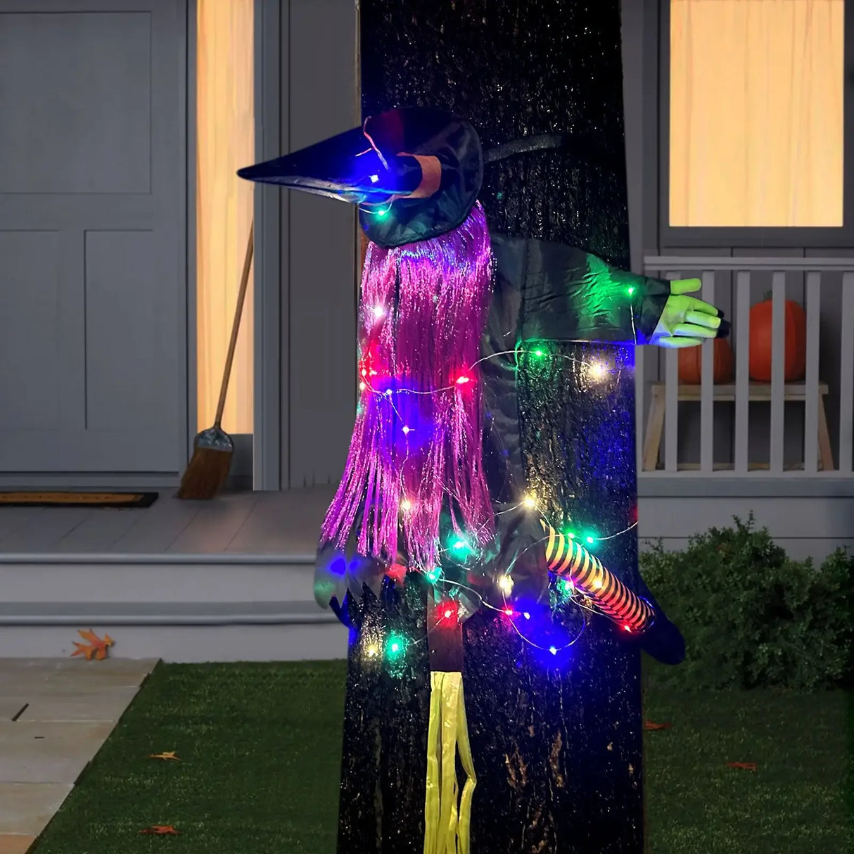 Halloween Witch Crashing Into Tree Decor Lifelike Outdoor Prop for Yard Garden Haunted House Scary Displays