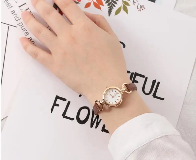 Foreign trade popular small round watch girls quartz watch fashion gifts bracelet type - Lootquake