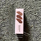 Rouge à lèvres mat soyeux Bare Matte Longue tenue Fini imperméable et brillant, Facile à colorer