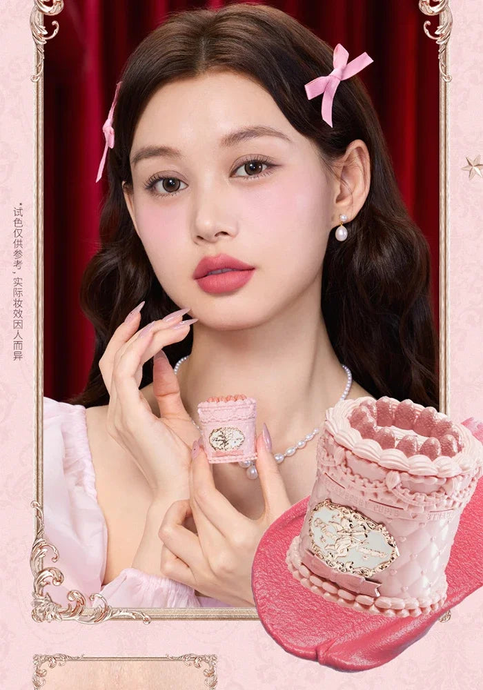 Crema labial Flower Knows Strawberry Cupid Cake, barra de labios hidratante mate, maquillaje de labios suave y sedoso, cosméticos profesionales.