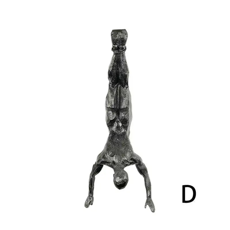 Escultura de resina de atleta moderna y sencilla para Navidad de 2024, escultura creativa de hombre escalador, escultura de pared acabada a mano para arte mural.