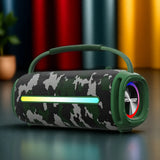 Altavoz inalámbrico portátil Bluetooth 53 para exteriores, resistente al agua IPX6, altavoz de alta potencia con linterna RGB y subwoofer.