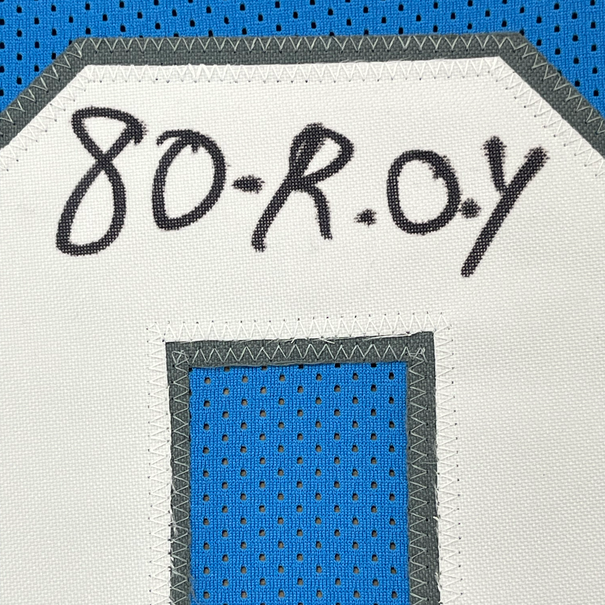 Camiseta de fútbol azul Detroit de 35 x 39, enmarcada, autografiada y firmada por Billy Sims 80 ROY JSA COA