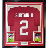 Camiseta de fútbol americano universitario de Alabama Red, enmarcada, autografiada y firmada por Patrick Surtain II, 35 x 39, JSA COA