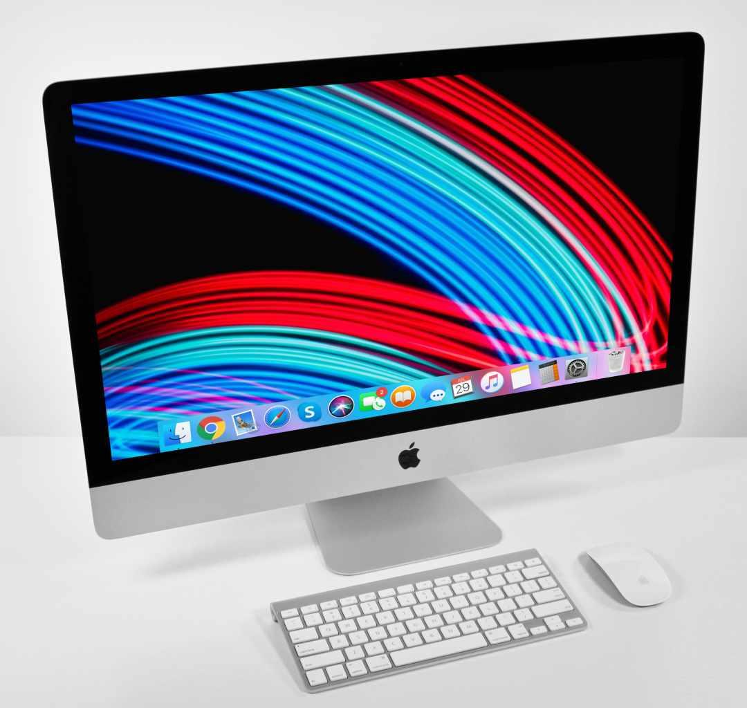 Apple iMac (21.5-inch 2017) 2.3 GHz i5 8GB RAM 1TB HDD (Silver)