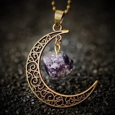 Crescent Moon Necklaces - Lootquake